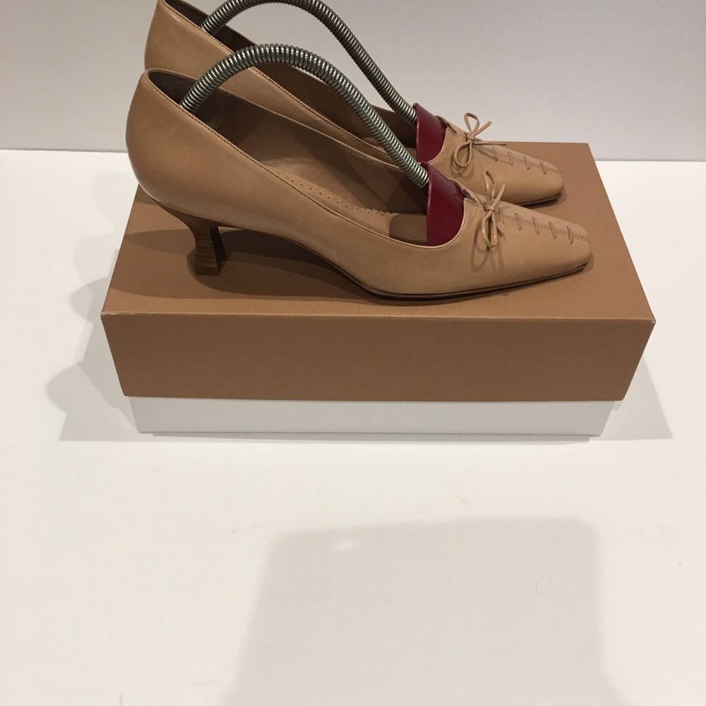 Brand New Antonio melani tan color heels. Size 7.5